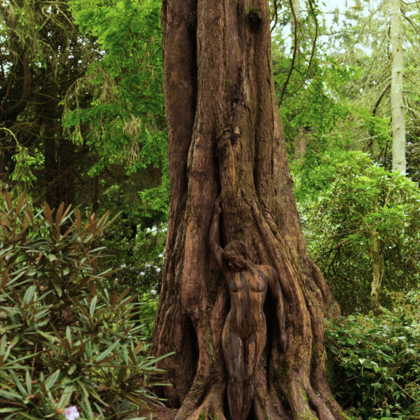 Rhododendronpark-Motiv von dem Körperkunstprojekt NATURE ART des Künstlers Jörg Düsterwald mit einem Bodypaintingmodell.