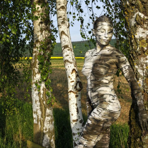 Birkenmotiv aus dem Körperkunstprojekt NATURE ART des Künstlers Jörg Düsterwald