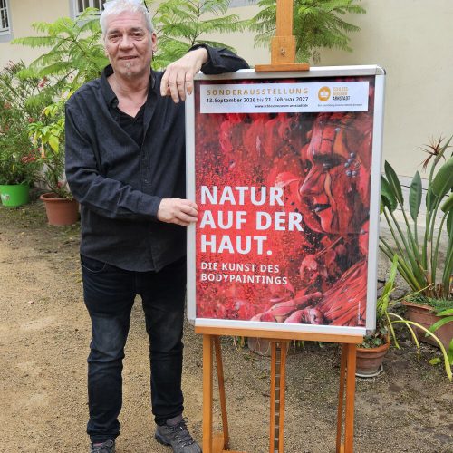 Das Schloßmuseum Arnstadt in Thüringen präsentiert in einer Sonderausstellung das Thema Bodypainting mit Künstler Jörg Düsterwald.