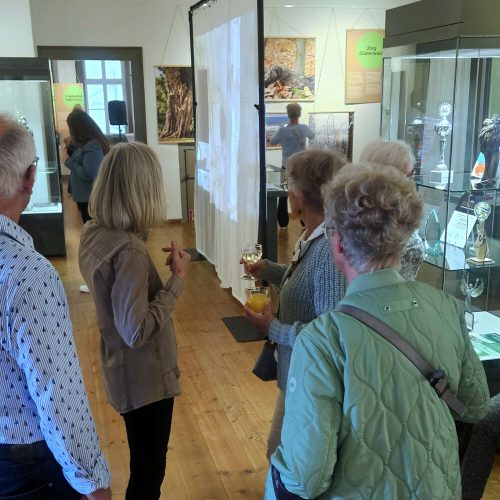 Das Schloßmuseum Arnstadt in Thüringen präsentiert in einer Sonderausstellung das Thema Bodypainting mit Künstler Jörg Düsterwald.
