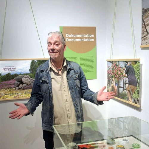 Das Schloßmuseum Arnstadt in Thüringen präsentiert in einer Sonderausstellung das Thema Bodypainting mit Künstler Jörg Düsterwald.