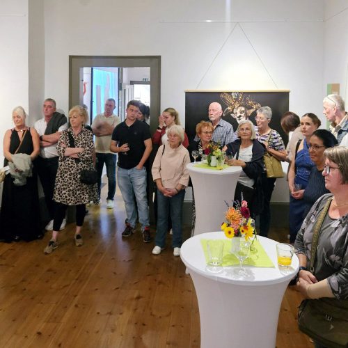 Das Schloßmuseum Arnstadt in Thüringen präsentiert in einer Sonderausstellung das Thema Bodypainting mit Künstler Jörg Düsterwald.